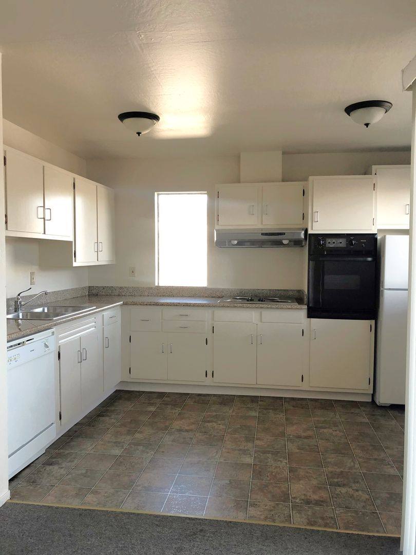 Apartment for rent at 2172 Blake St, Berkeley, CA 94704