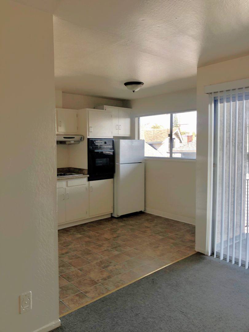Apartment for rent at 2172 Blake St, Berkeley, CA 94704
