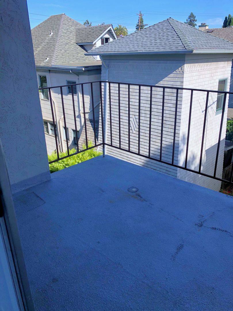 Apartment for rent at 2172 Blake St, Berkeley, CA 94704