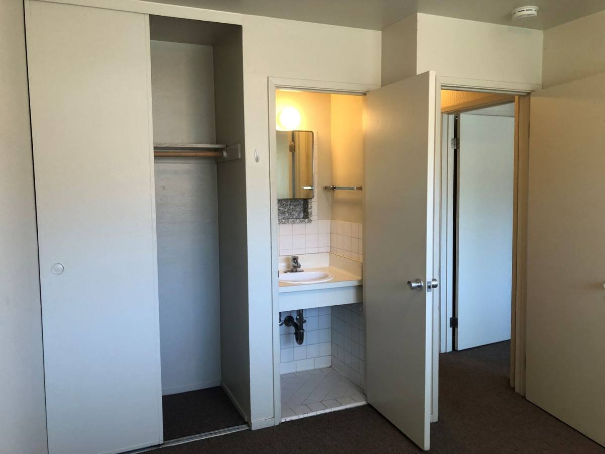 Apartment for rent at 2172 Blake St, Berkeley, CA 94704