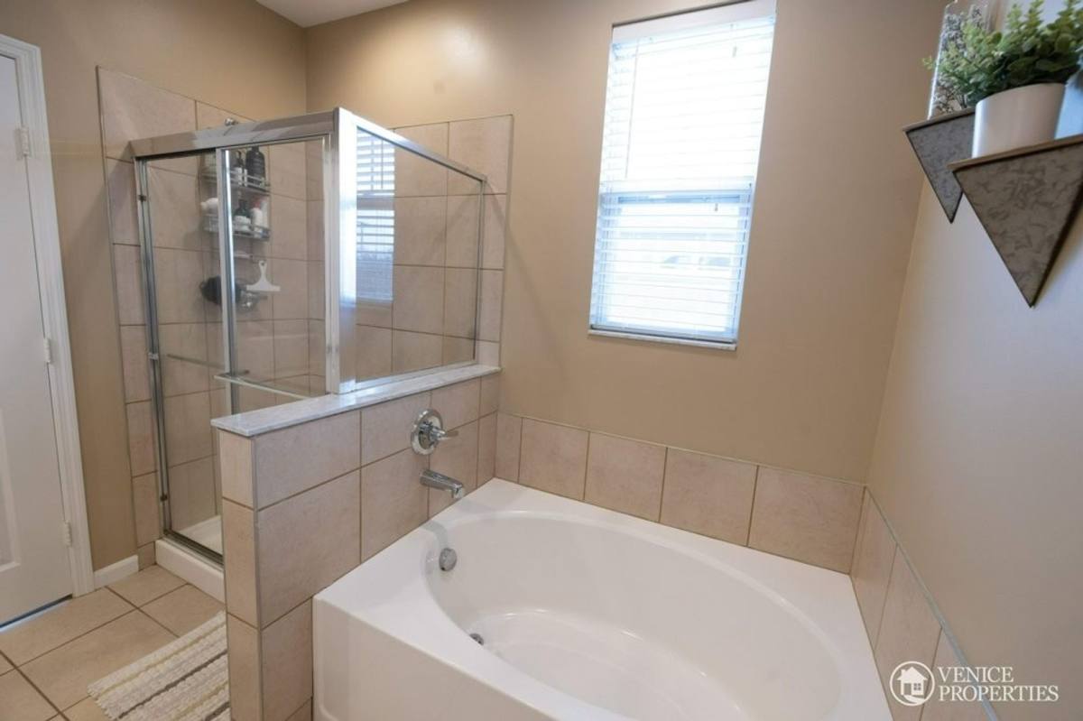Apartment for rent at 1786 Drayton Court, Columbus, OH 43212