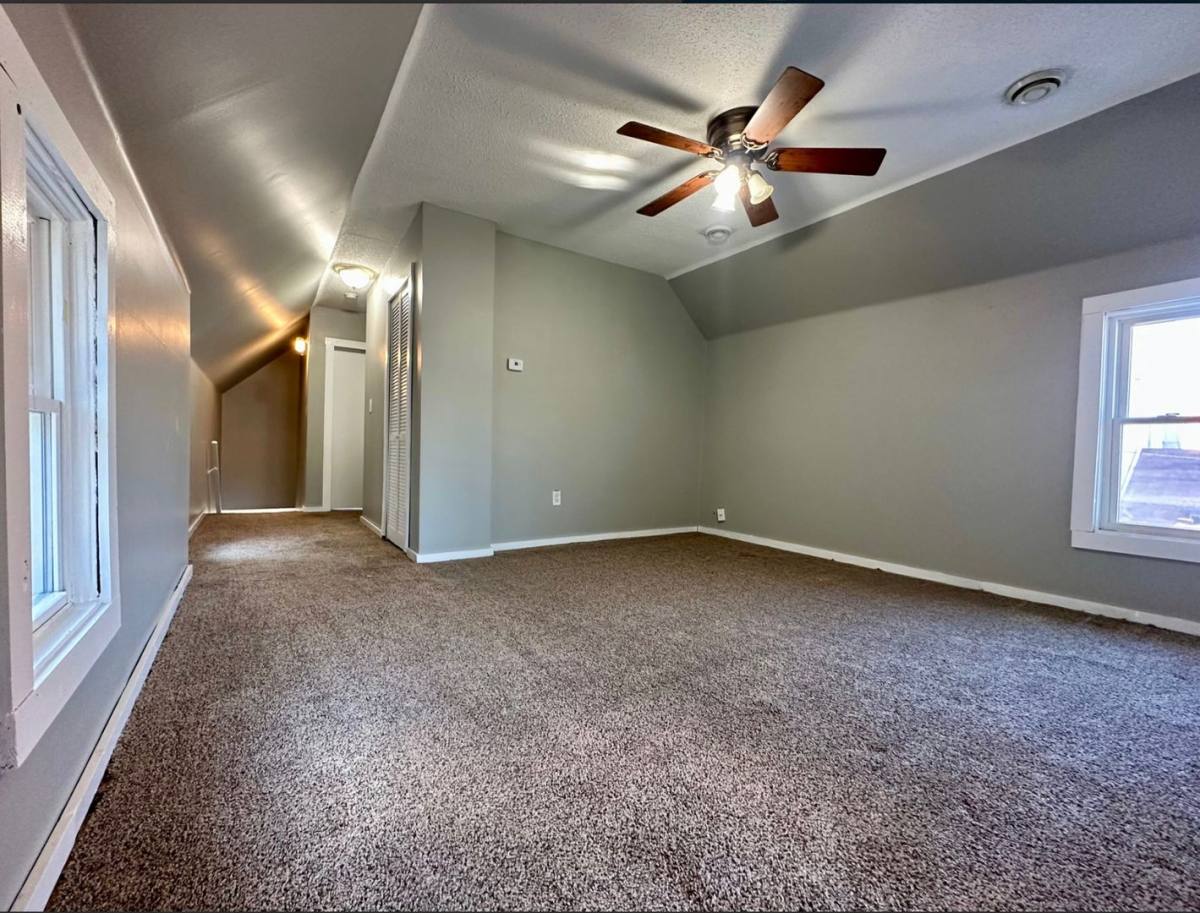 Apartment for rent at 587 Charles Ave, Saint Paul, MN 55103