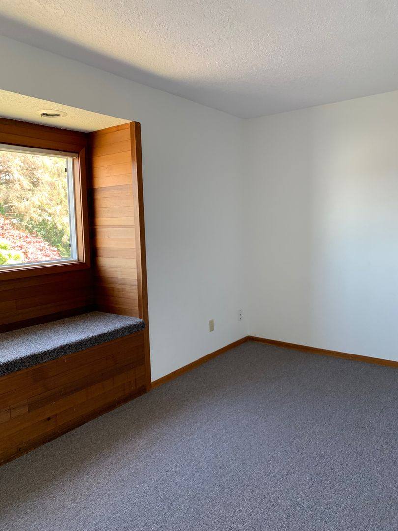 House for rent at 1285 Ave A, Seaside, OR 97138