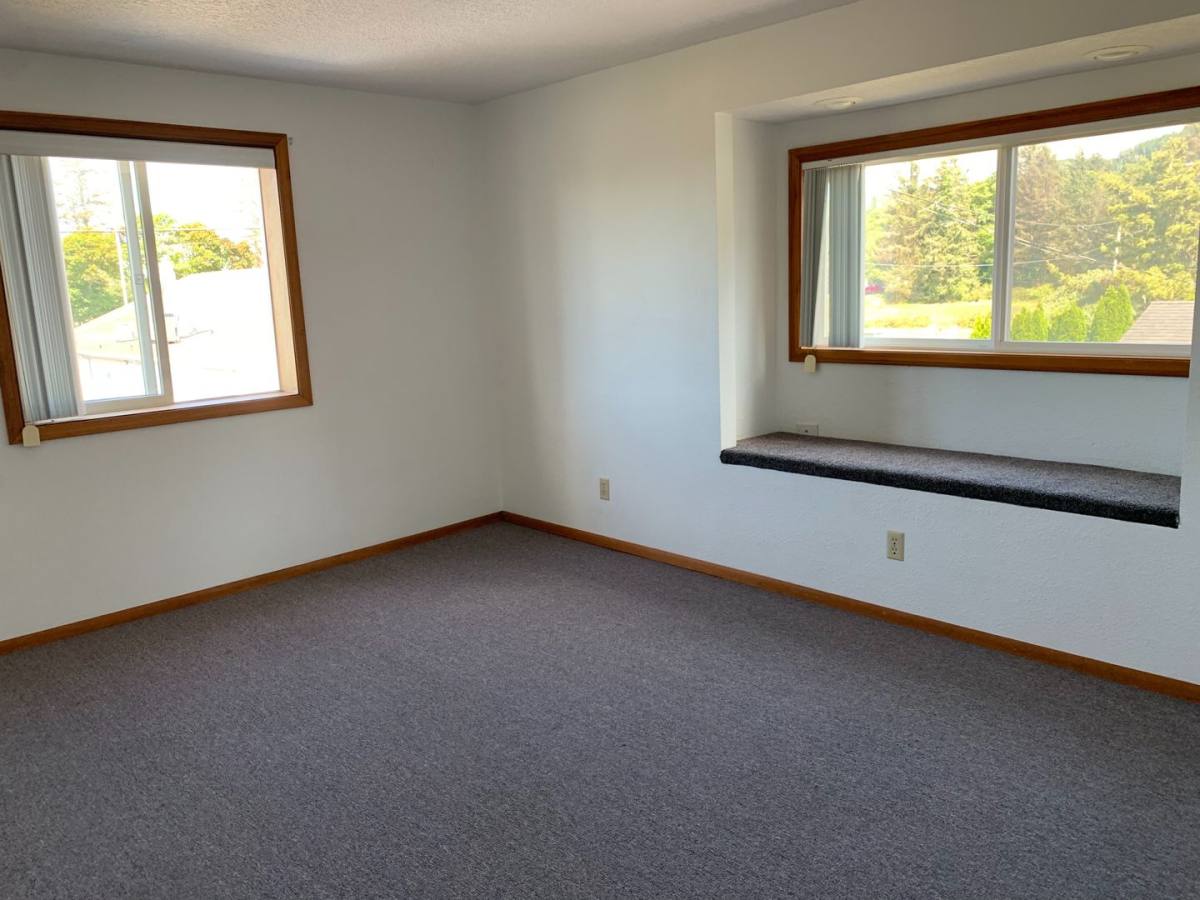 House for rent at 1285 Ave A, Seaside, OR 97138