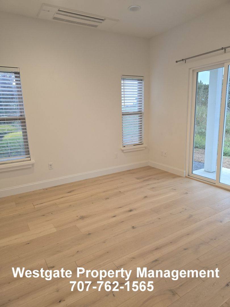 House for rent at 27 Valen Way, Petaluma, CA 94952