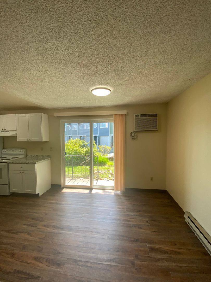 Apartment for rent at 1016-1030 W 8th Place, The Dalles, OR 97058