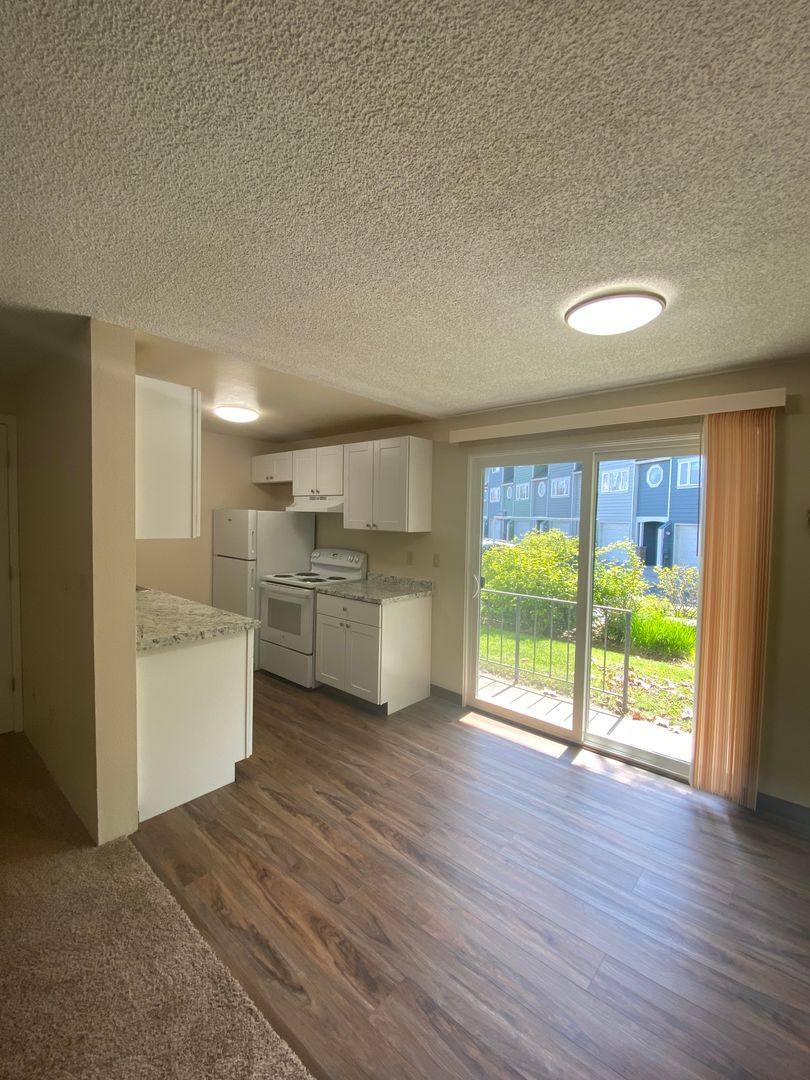Apartment for rent at 1016-1030 W 8th Place, The Dalles, OR 97058