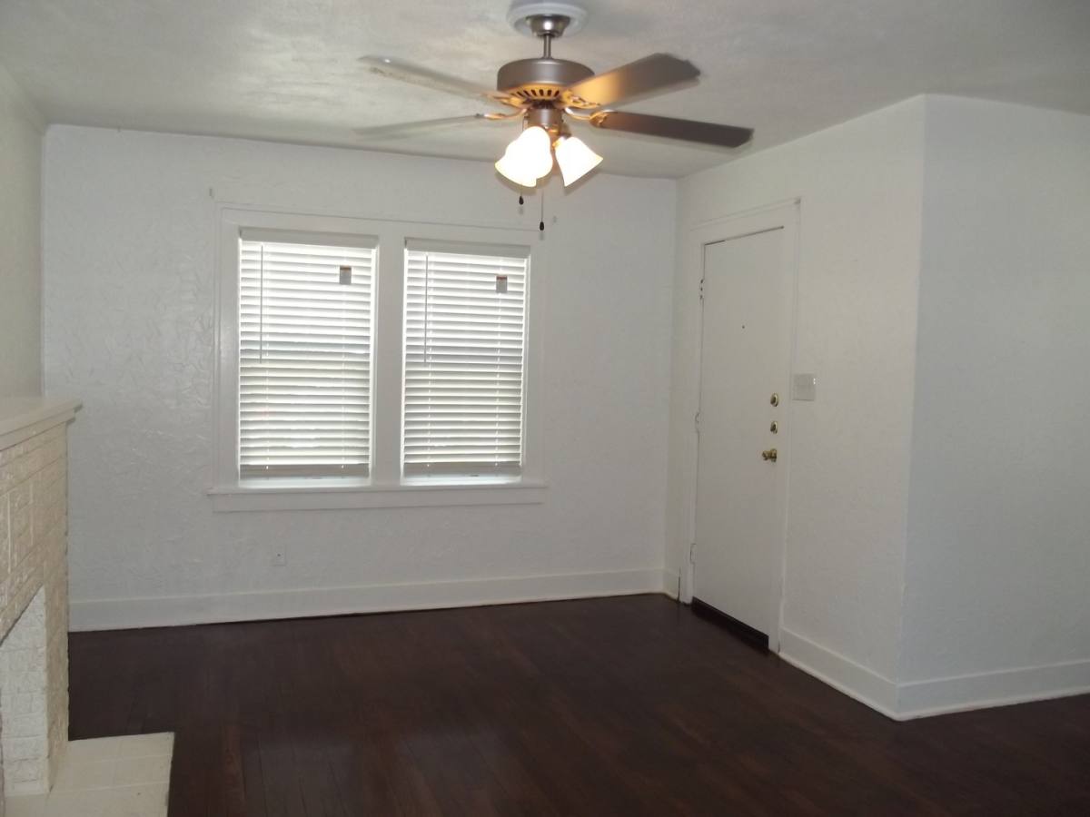Apartment for rent at 2211 17th St, Lubbock, TX 79401