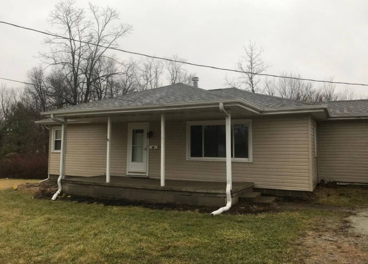 House for rent at 101 W 2nd St, Albany, IN 47320