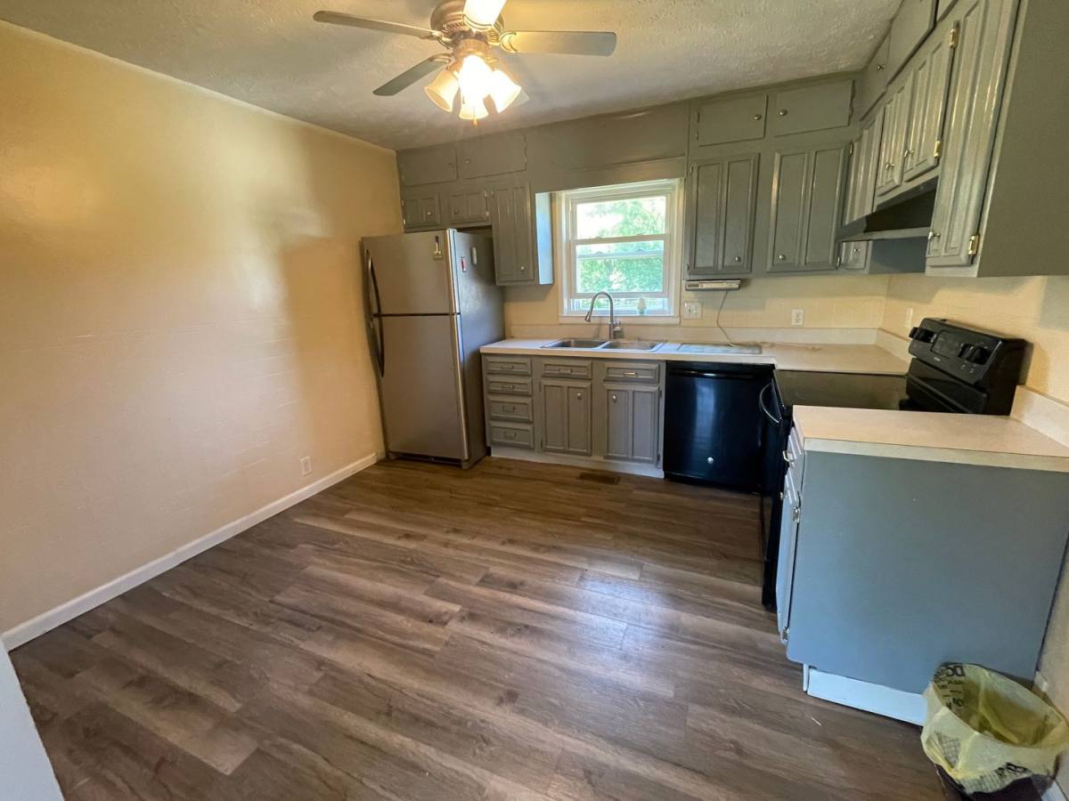 House for rent at 101 W 2nd St, Albany, IN 47320