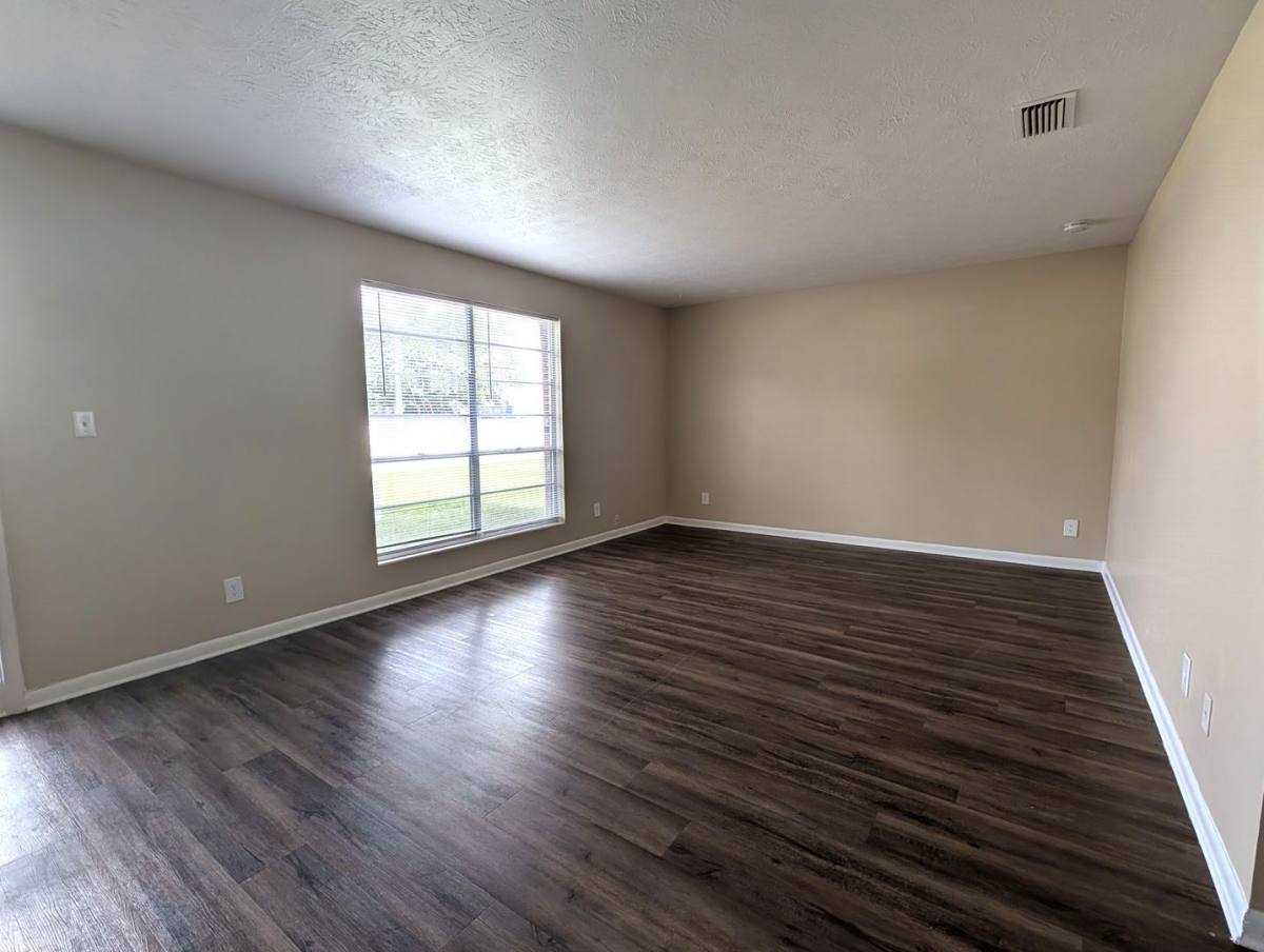 Apartment for rent at 6038 Bizier Rd E, Jacksonville, FL 32244