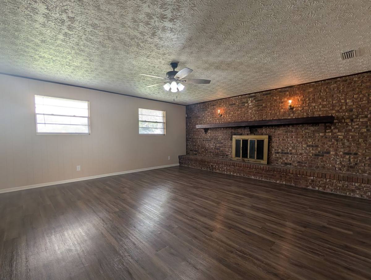 Apartment for rent at 6038 Bizier Rd E, Jacksonville, FL 32244