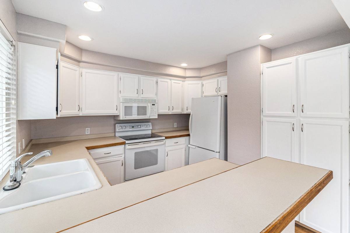 House for rent at 9855 Iris St, Broomfield, CO 80021