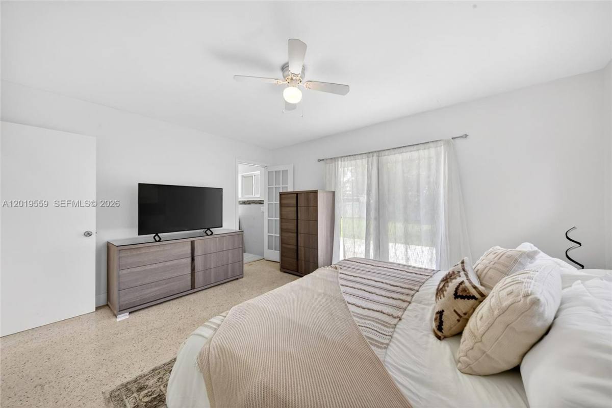 House for rent at 1619 Hollywood Blvd, Hollywood, FL 33020