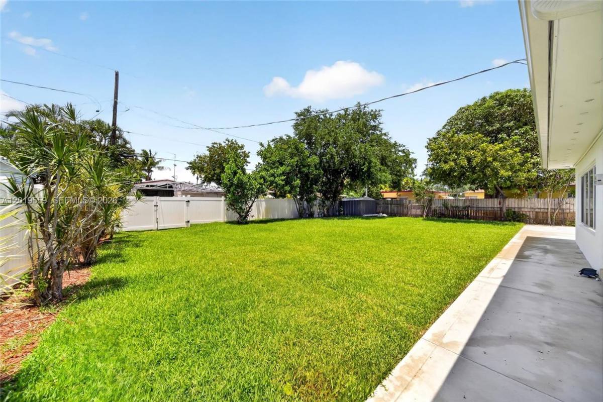 House for rent at 1619 Hollywood Blvd, Hollywood, FL 33020