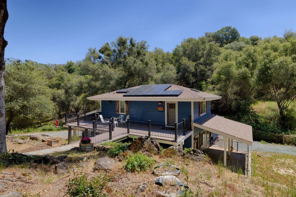 House for rent at 21723 E Hacienda, Grass Valley, CA 95949