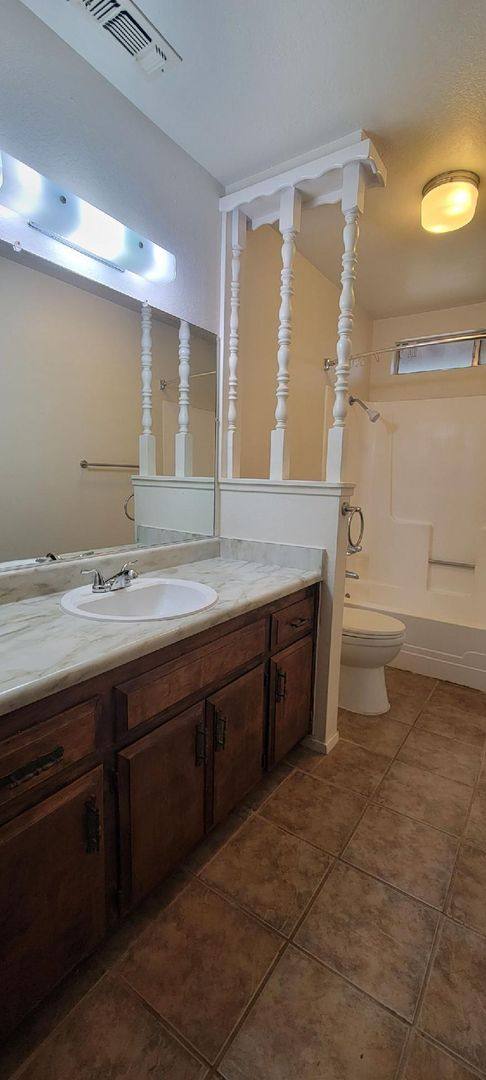 House for rent at 19572 Dovie Lane, Cottonwood, CA 96022