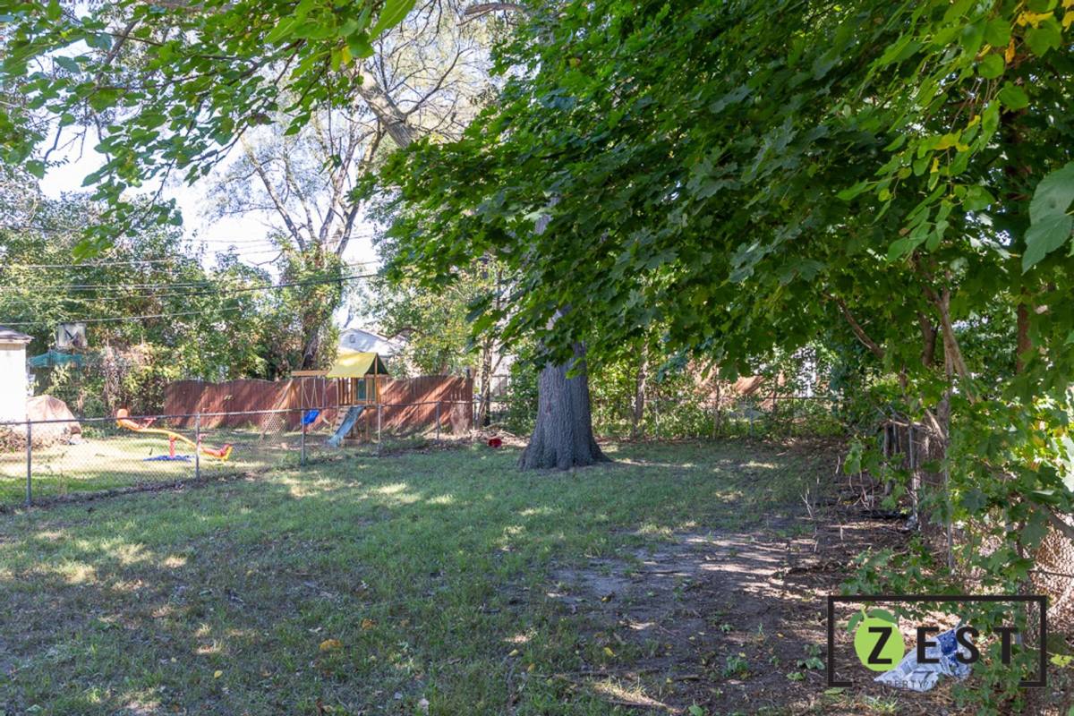Apartment for rent at 20830 Westview, Ferndale, MI 48220