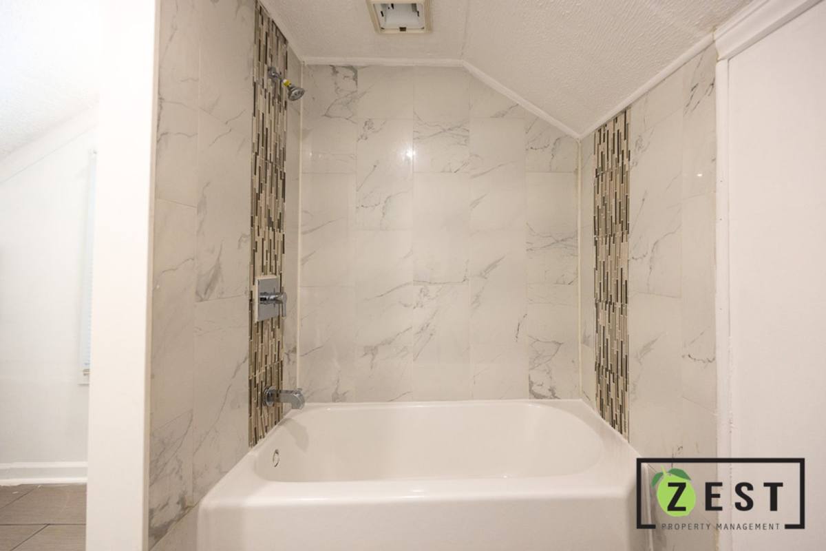 Apartment for rent at 20830 Westview, Ferndale, MI 48220