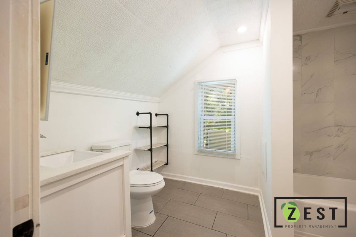 Apartment for rent at 20830 Westview, Ferndale, MI 48220