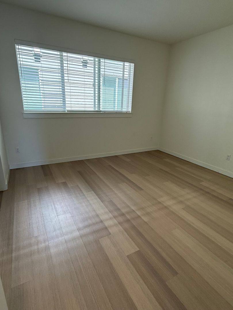 Apartment for rent at 7171 SE Knight, Portland, OR 97206