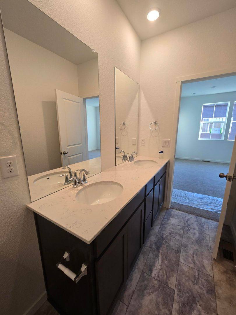 Townhouse for rent at 14583 W 91st Dr, Arvada, CO 80005