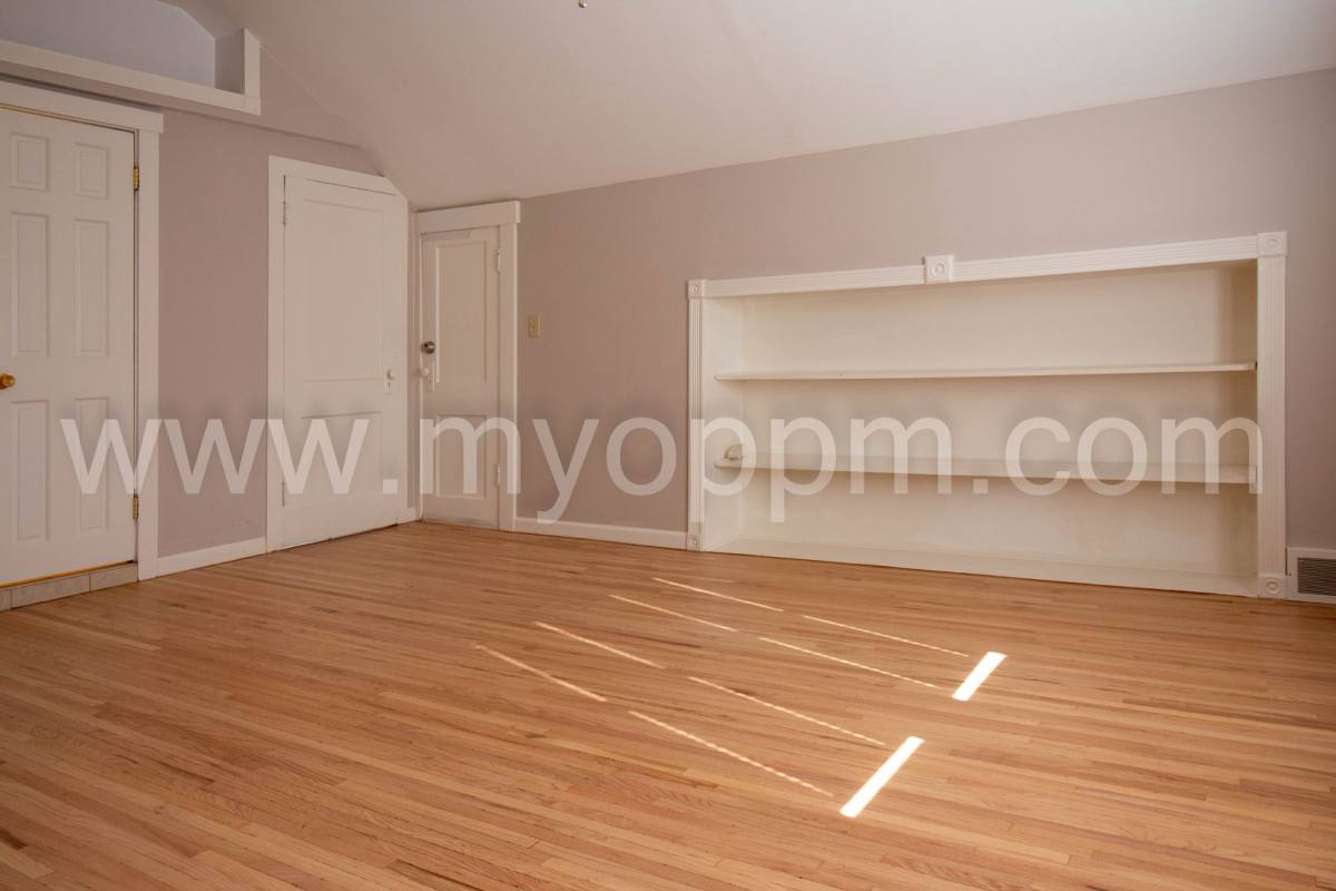 Apartment for rent at 4202 Barker Ave, Omaha, NE 68105