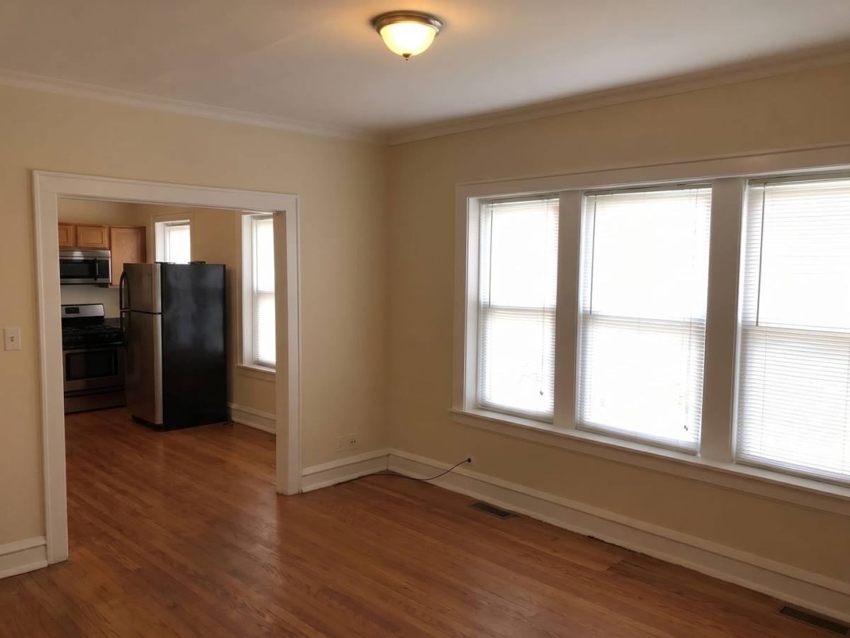 Apartment for rent at 4027-29 N Monticello, Chicago, IL 60618
