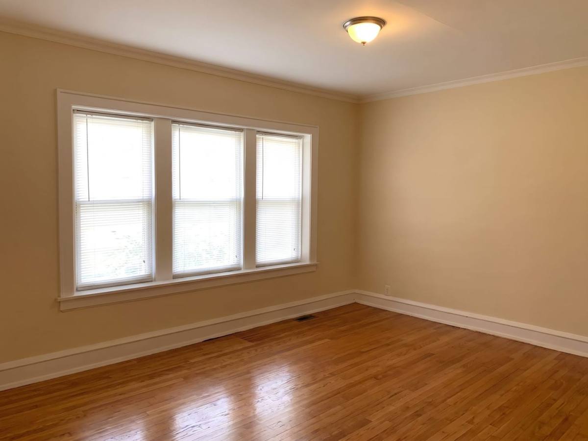 Apartment for rent at 4027-29 N Monticello, Chicago, IL 60618