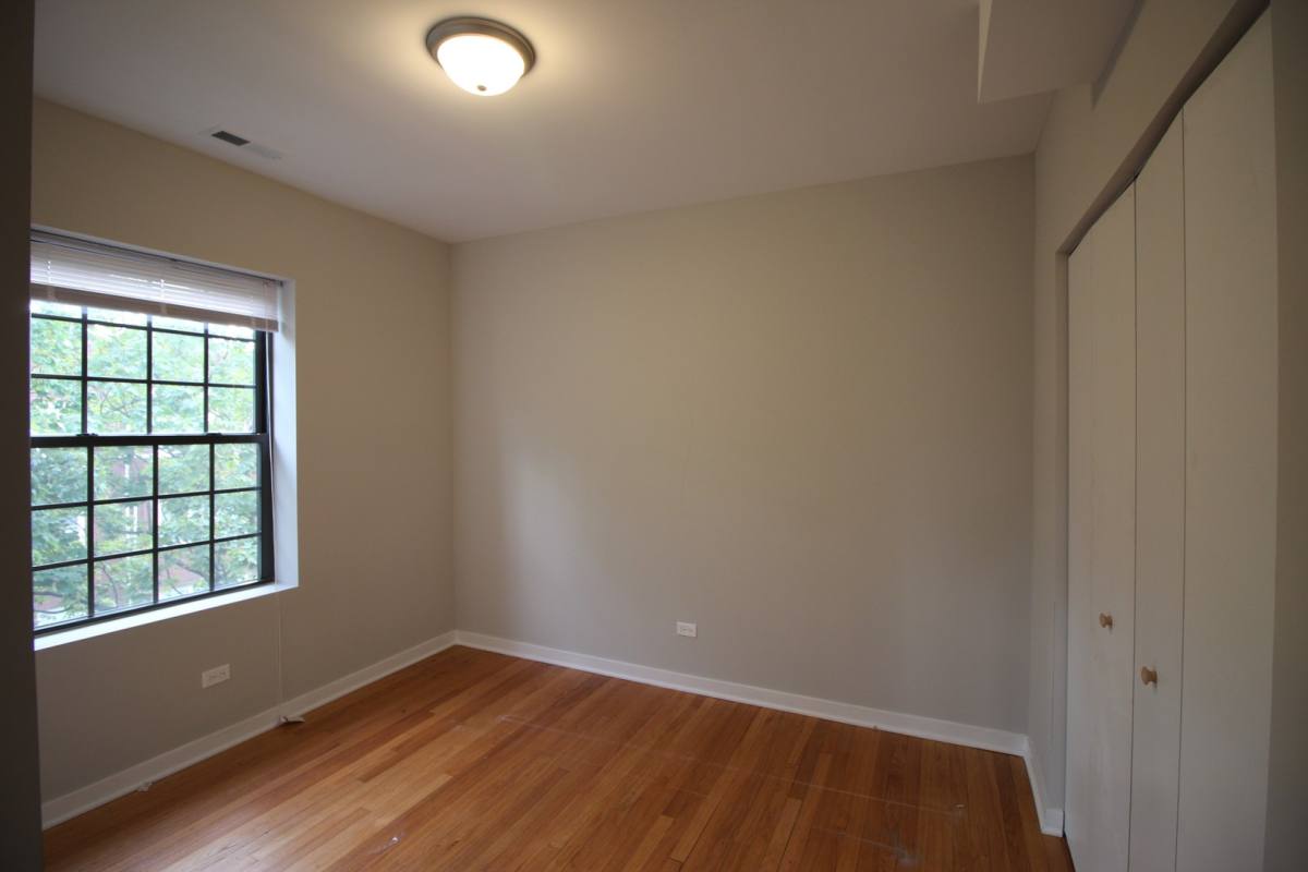 Apartment for rent at 3102-10 W Sunnyside Ave, Chicago, IL 60625