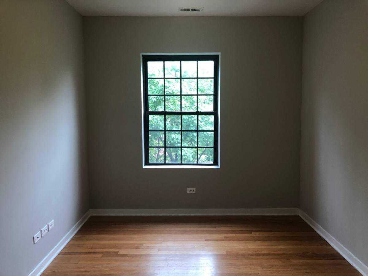 Apartment for rent at 3102-10 W Sunnyside Ave, Chicago, IL 60625