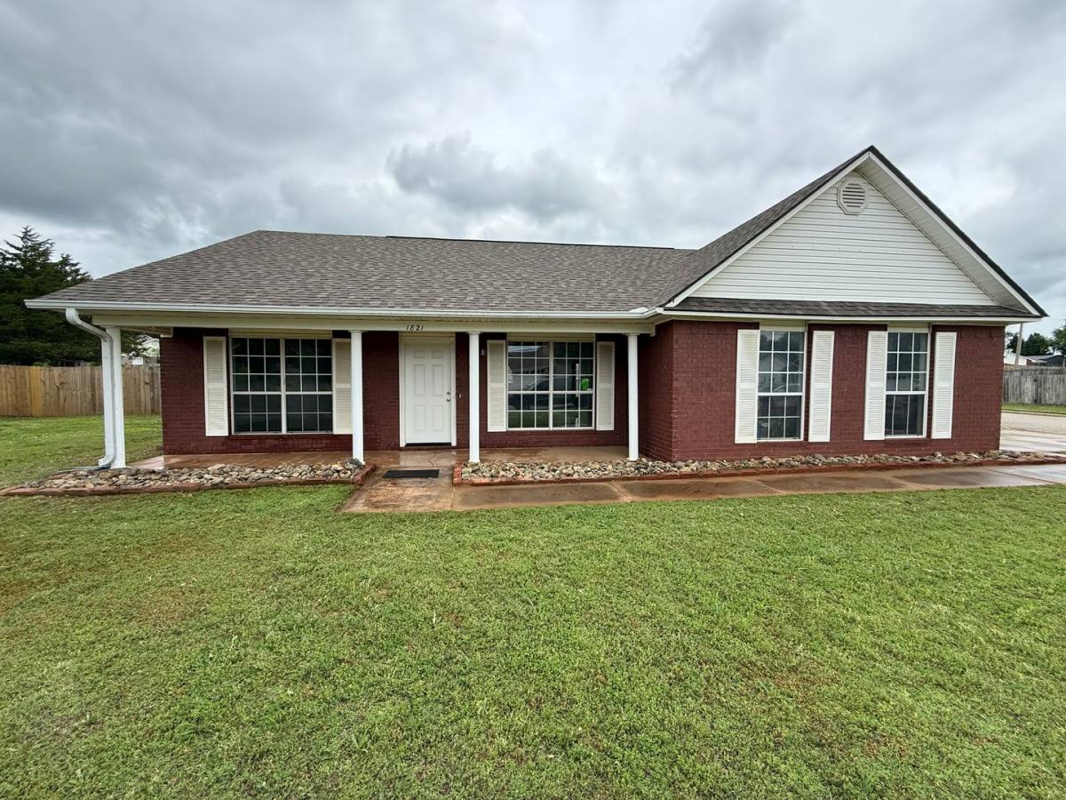 House for rent at 1821 Palomino Dr, Greenwood, AR 72936