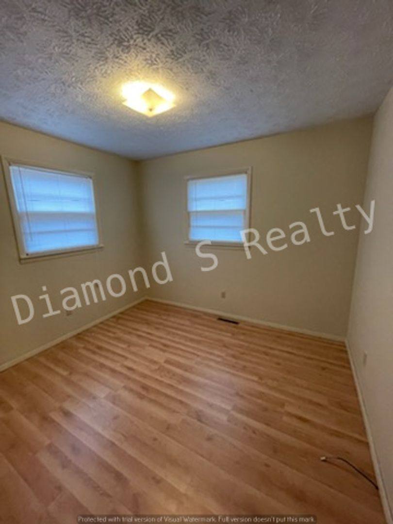 House for rent at 2264 E Nora St, Springfield, MO 65803
