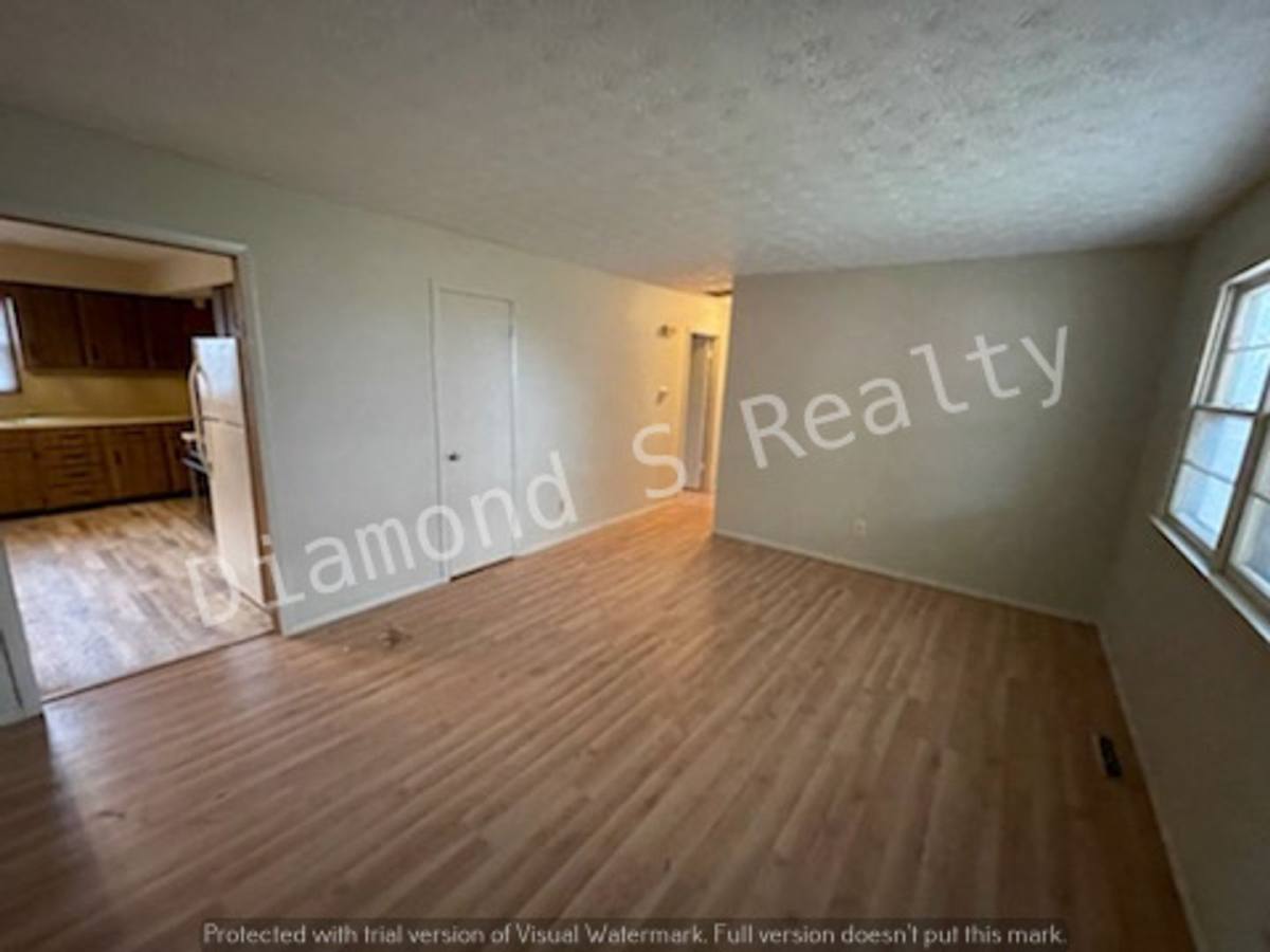 House for rent at 2264 E Nora St, Springfield, MO 65803