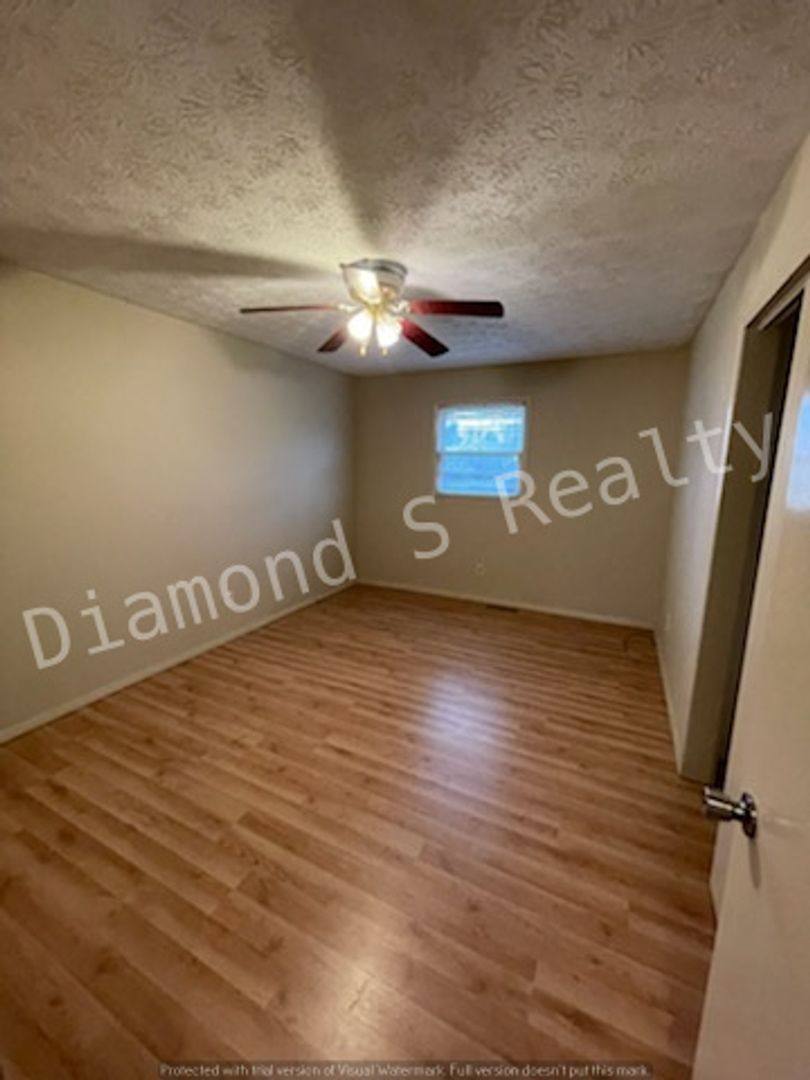 House for rent at 2264 E Nora St, Springfield, MO 65803