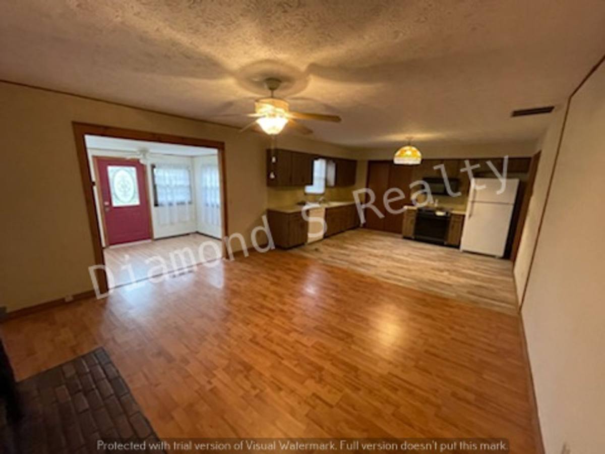 House for rent at 2264 E Nora St, Springfield, MO 65803