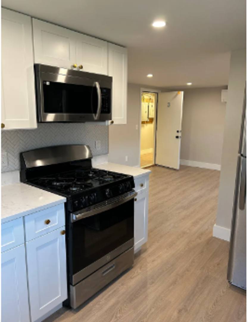 Apartment for rent at 2 Dupont Circle, Leominster, MA 01453