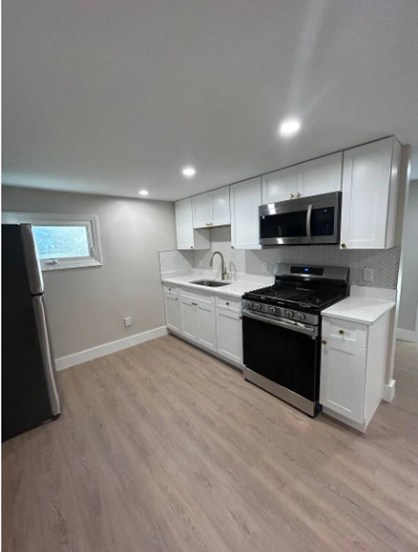 Apartment for rent at 2 Dupont Circle, Leominster, MA 01453