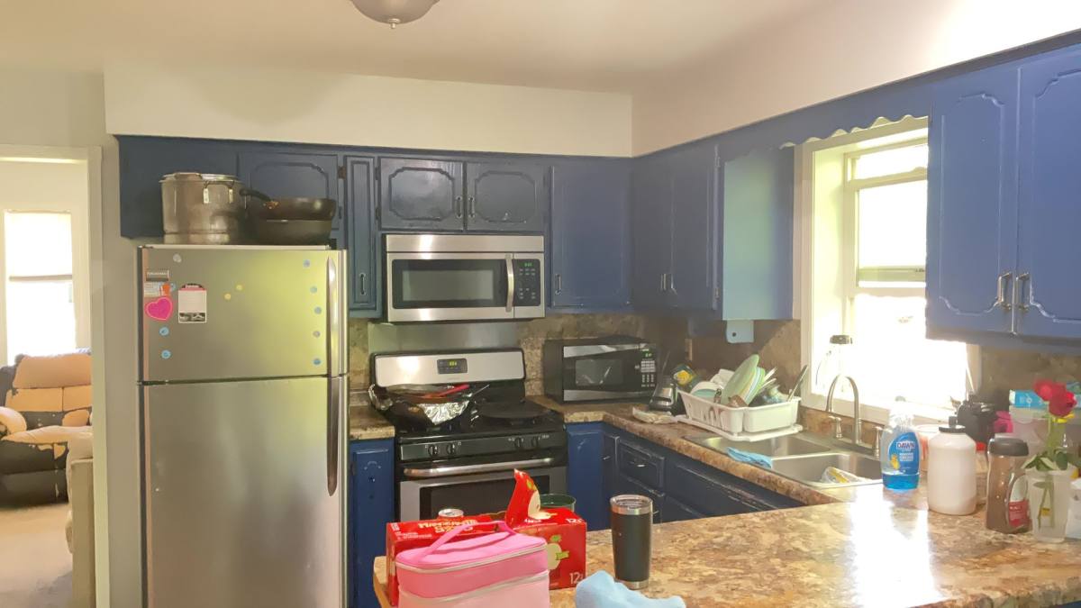 House for rent at 2121 Hallmark Ave N, Saint Paul, MN 55128