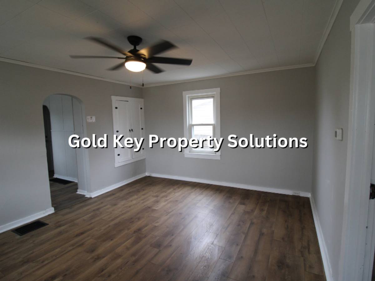 House for rent at 3318 E 14th St, Muncie, IN 47302