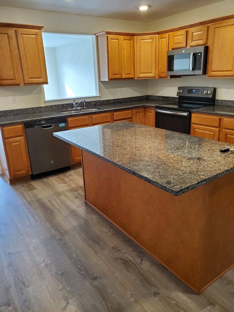Apartment for rent at 1000 Mead Hill, Newmarket, NH 03857