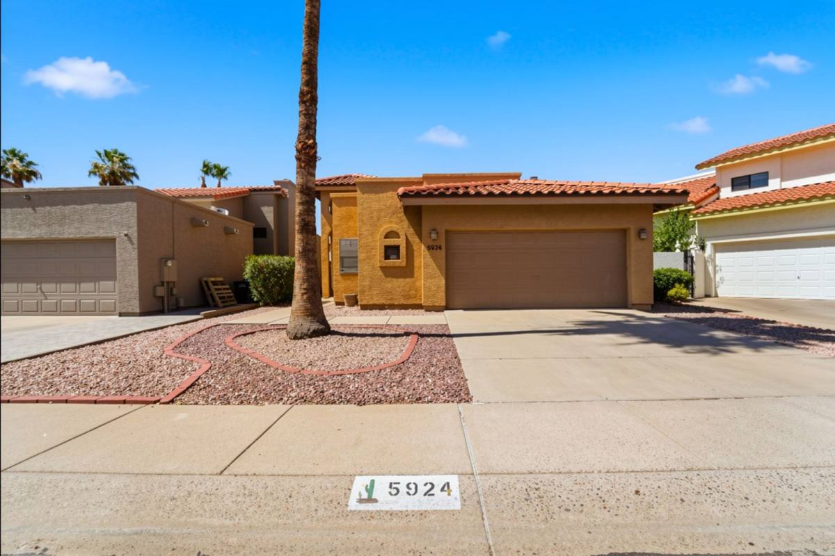House for rent at 5924 E Aire Libre Lane, Scottsdale, AZ 85254