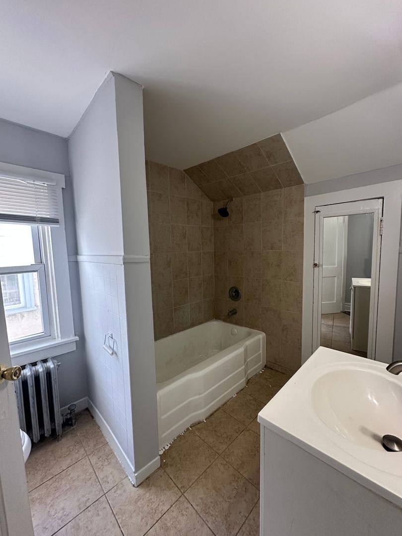 Apartment for rent at 415 Kent Rd, Upper Darby, PA 19082