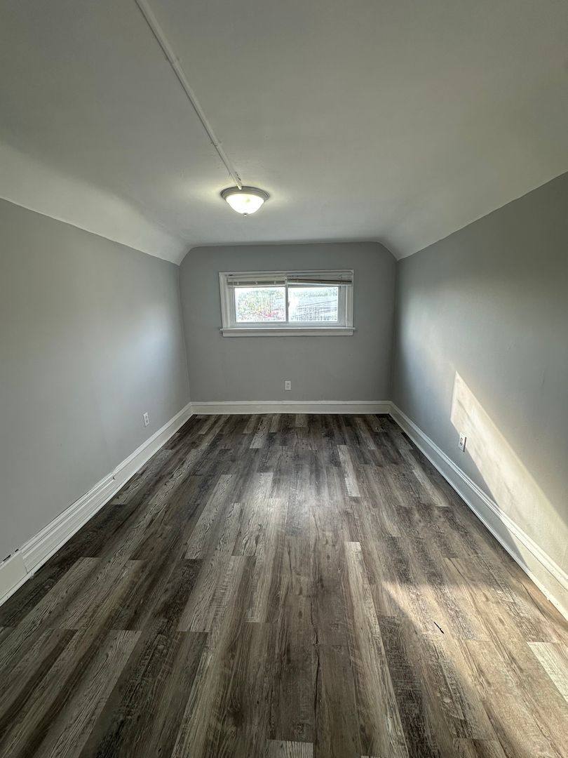 Apartment for rent at 415 Kent Rd, Upper Darby, PA 19082