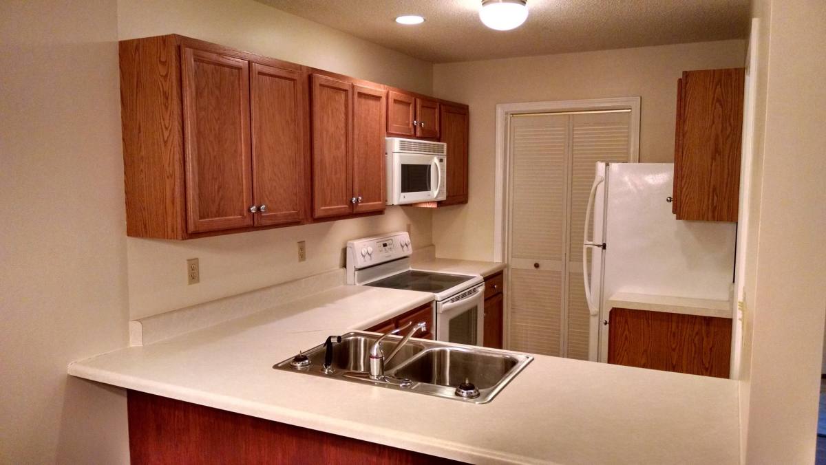 Apartment for rent at 45 Charleston Court, Hendersonville, NC 28792