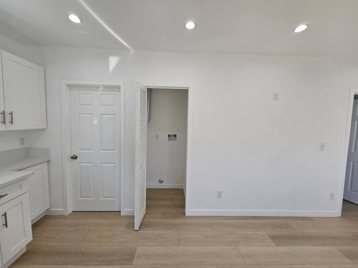 Apartment for rent at 9300 Tamarack Ave, Sun Valley, CA 91352