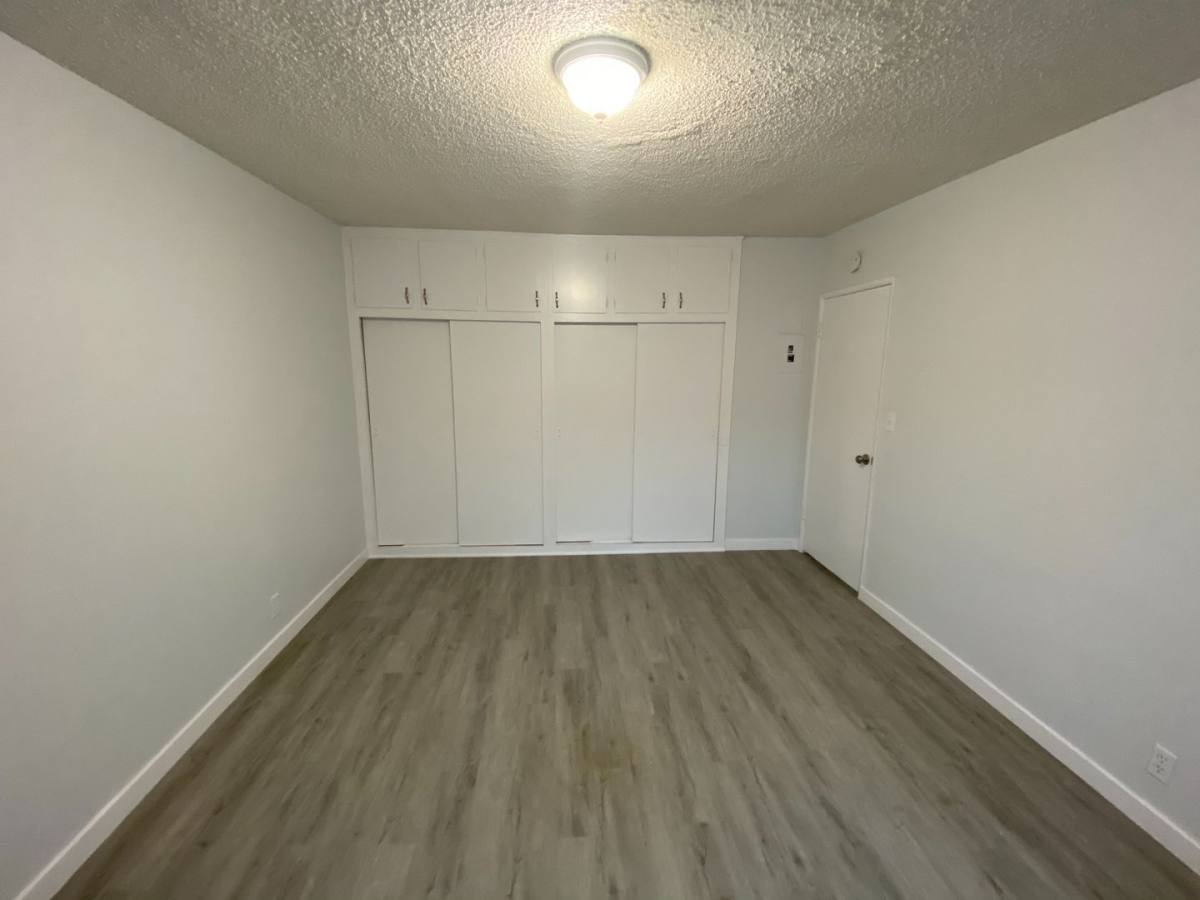 Apartment for rent at 13414 Doty Ave, Hawthorne, CA 90250