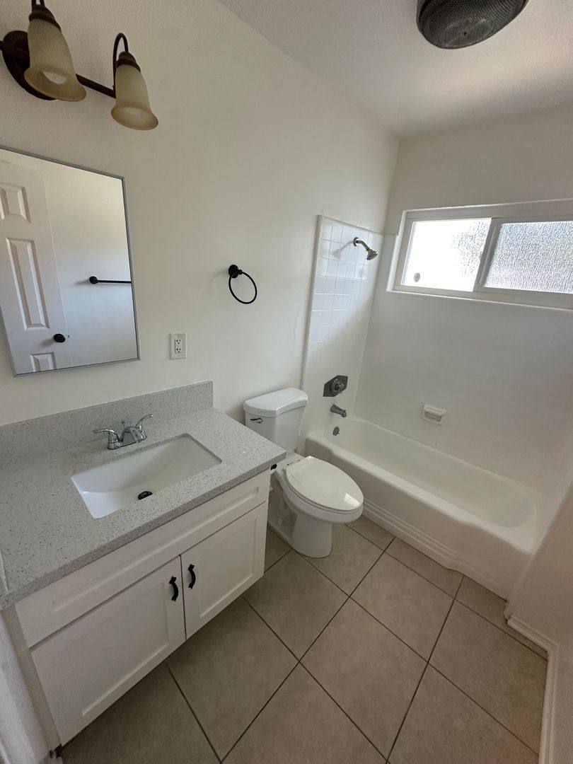 Apartment for rent at 700 E Holly Ave, El Segundo, CA 90245