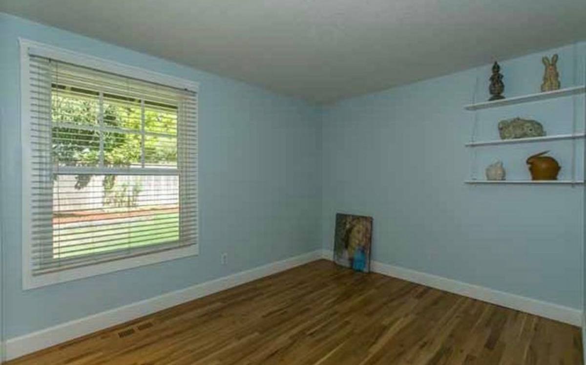House for rent at 6053 Fernbrook St, Lake Oswego, OR 97035