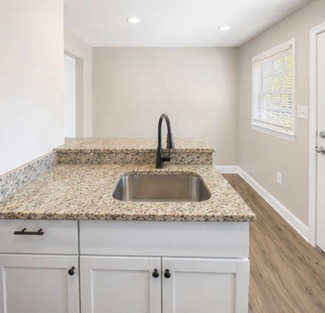 Apartment for rent at 111 Main St, Kingston, NH 03848